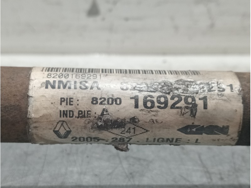 Recambio de transmision delantera derecha para nissan primastar (x83) caja cerrada batalla corta 2,76t referencia OEM IAM 820016
