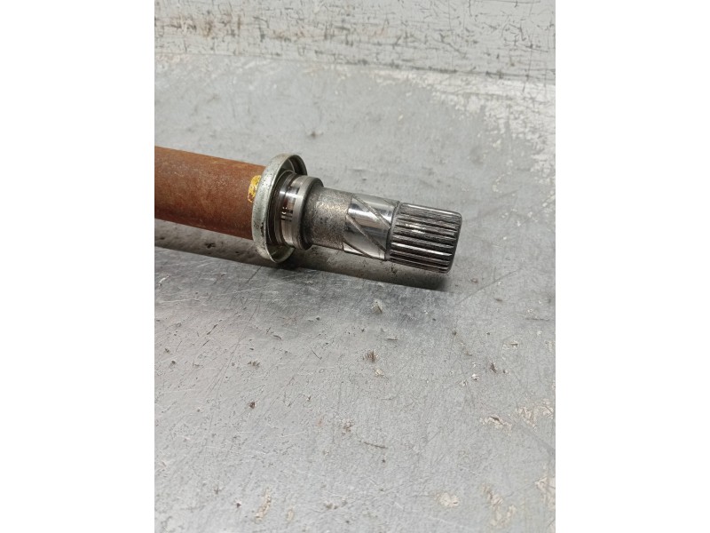 Recambio de transmision delantera derecha para renault megane iii berlina 5 p referencia OEM IAM 8200725502  