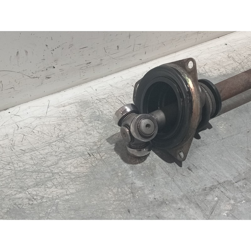 Recambio de transmision delantera izquierda para nissan primastar (x83) caja cerrada batalla corta 2,76t referencia OEM IAM 8200