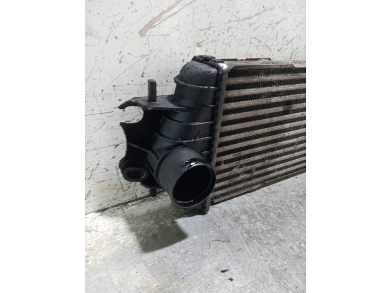 Recambio de intercooler para nissan primastar (x83) caja cerrada batalla corta 2,76t referencia OEM IAM 7700312903G 91166035 