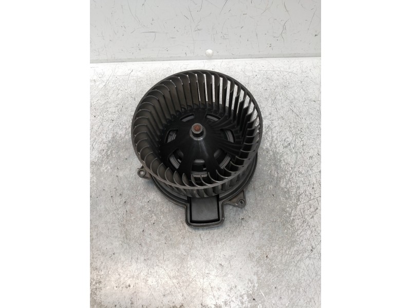 Recambio de motor calefaccion para mercedes clase gl (x164) 420 cdi 4-matic (164.828) referencia OEM IAM 7737080701 982602K010 A