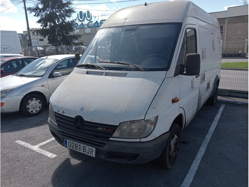 mercedes sprinter 02.00  caja cerrada del año 2001