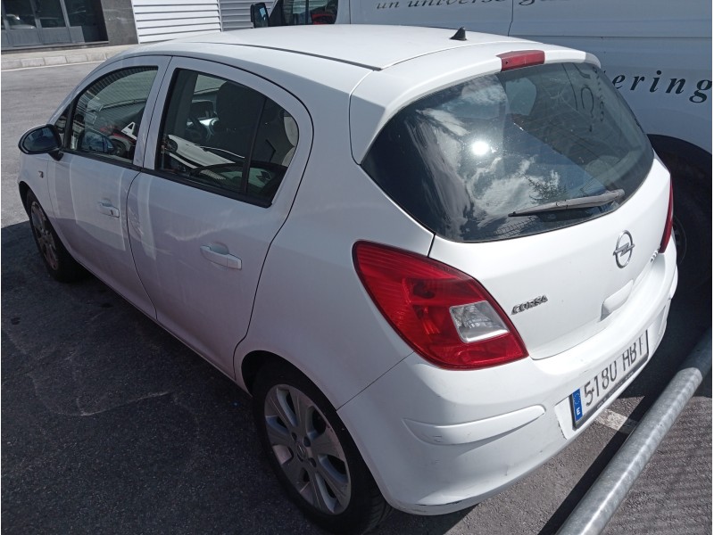 opel corsa d del año 2011