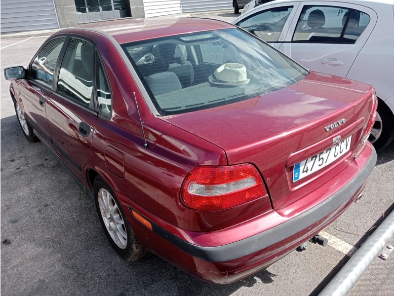 volvo s40 berlina del año 2002