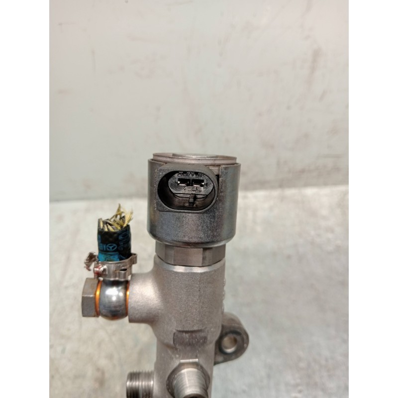 Recambio de rampa inyectora para mercedes clase c (w205) lim. c 220 cdi bluetec (205.004) referencia OEM IAM   