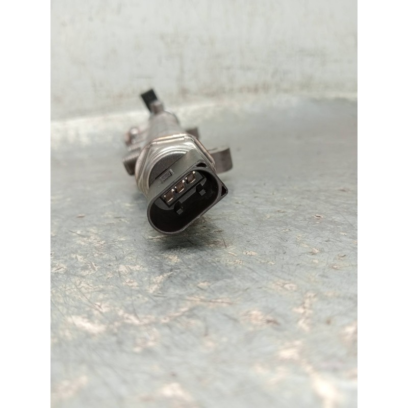 Recambio de rampa inyectora para mercedes clase c (w205) lim. c 220 cdi bluetec (205.004) referencia OEM IAM   