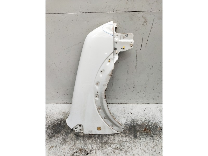 Recambio de aleta delantera derecha para ford transit connect (tc7) furgón (2006) referencia OEM IAM   