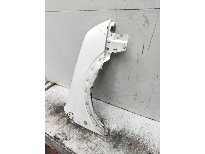 Recambio de aleta delantera derecha para ford transit connect (tc7) furgón (2006) referencia OEM IAM   