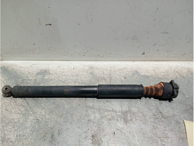 Recambio de amortiguador trasero izquierdo para ford focus berlina (cak) ghia referencia OEM IAM   