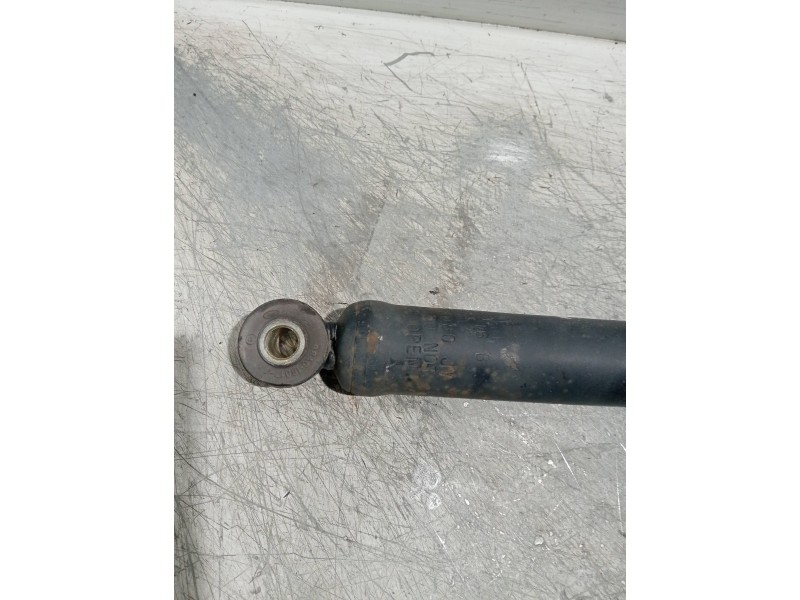 Recambio de amortiguador trasero izquierdo para ford focus berlina (cak) ghia referencia OEM IAM   