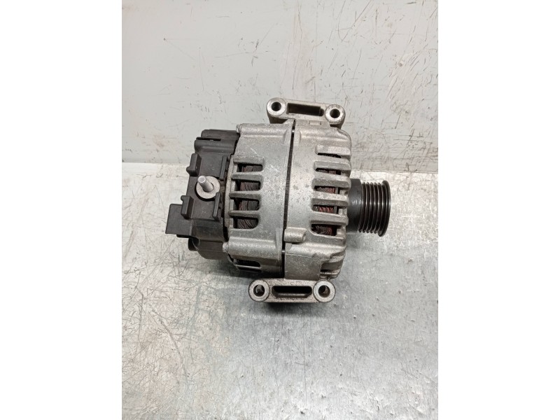 Recambio de alternador para mercedes clase c (w205) lim. c 220 cdi bluetec (205.004) referencia OEM IAM A0009067802  