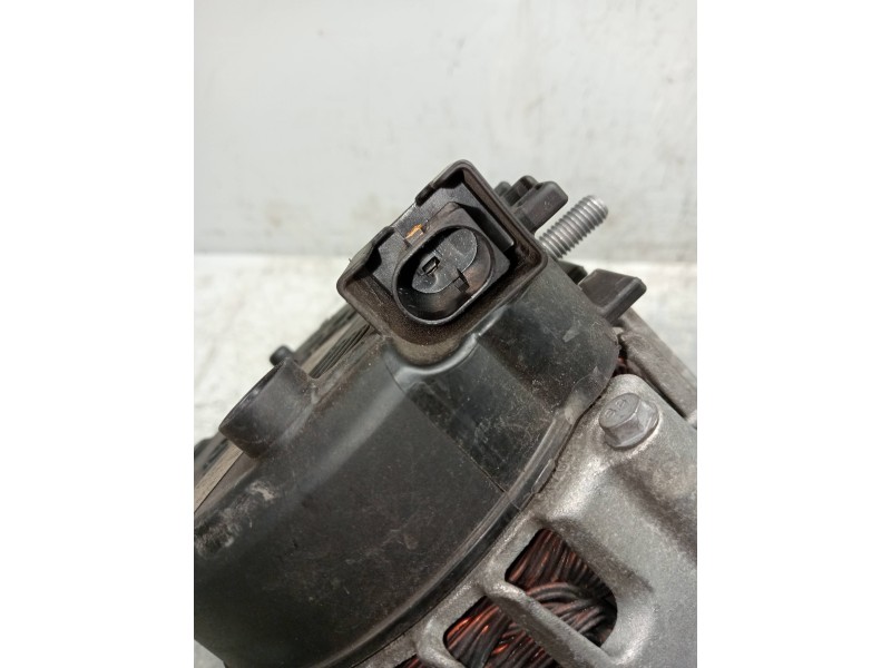Recambio de alternador para mercedes clase c (w205) lim. c 220 cdi bluetec (205.004) referencia OEM IAM A0009067802  