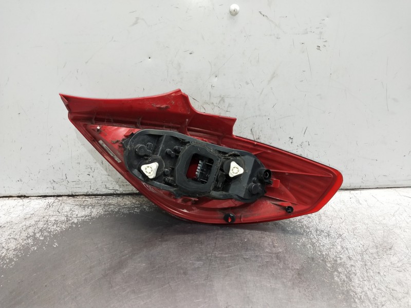 Recambio de piloto trasero izquierdo para opel corsa d cmon referencia OEM IAM 13186350 89038960A 