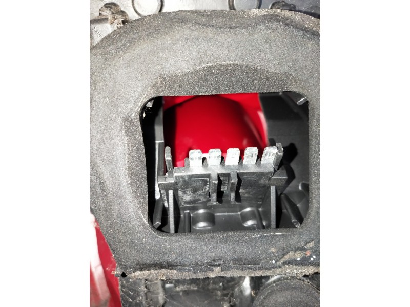 Recambio de piloto trasero izquierdo para opel corsa d cmon referencia OEM IAM 13186350 89038960A 