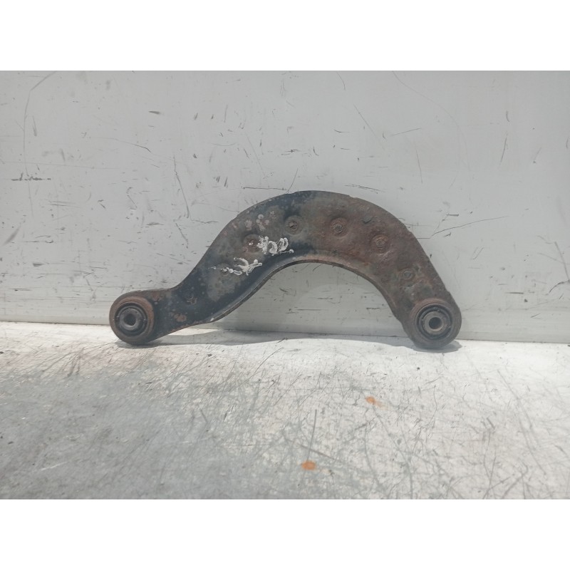 Recambio de brazo suspension superior trasero derecho para mazda 3 berlina (bk) 1.6 16v cat referencia OEM IAM   