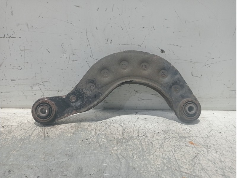 Recambio de brazo suspension superior trasero izquierdo para mazda 3 berlina (bk) 1.6 16v cat referencia OEM IAM   