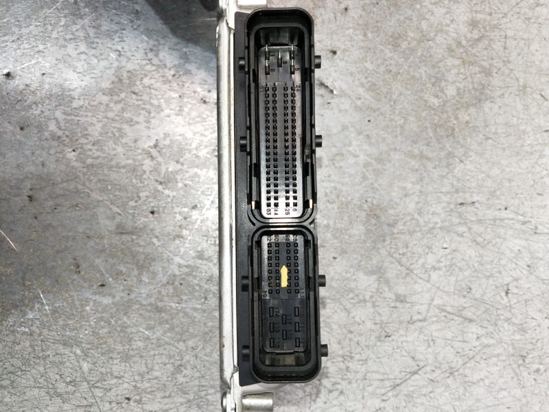 Recambio de centralita motor uce para hyundai getz (tb) 1.1 básico referencia OEM IAM 3911002421 9030930366F 