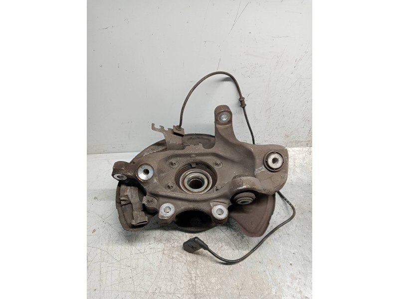 Recambio de mangueta trasera izquierda para mercedes clase c (w205) lim. c 220 cdi bluetec (205.004) referencia OEM IAM   