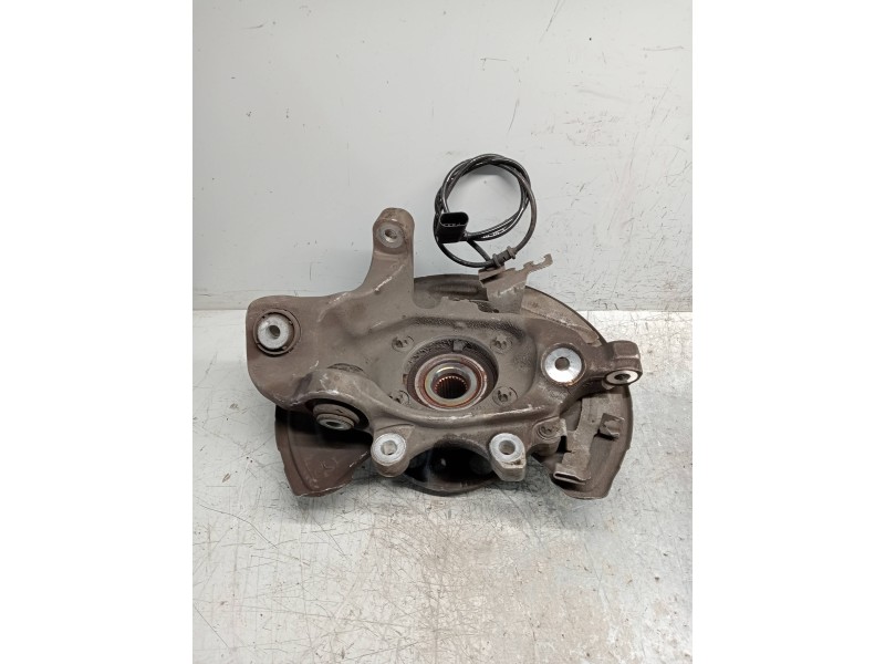 Recambio de mangueta trasera derecha para mercedes clase c (w205) lim. c 220 cdi bluetec (205.004) referencia OEM IAM   