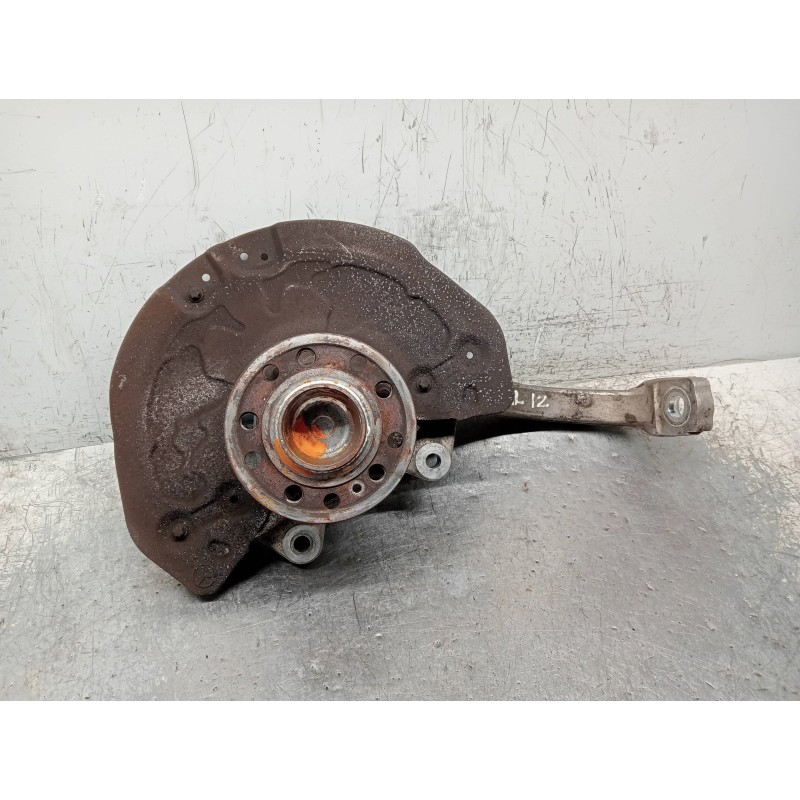 Recambio de mangueta delantera izquierda para mercedes clase c (w205) lim. c 220 cdi bluetec (205.004) referencia OEM IAM   