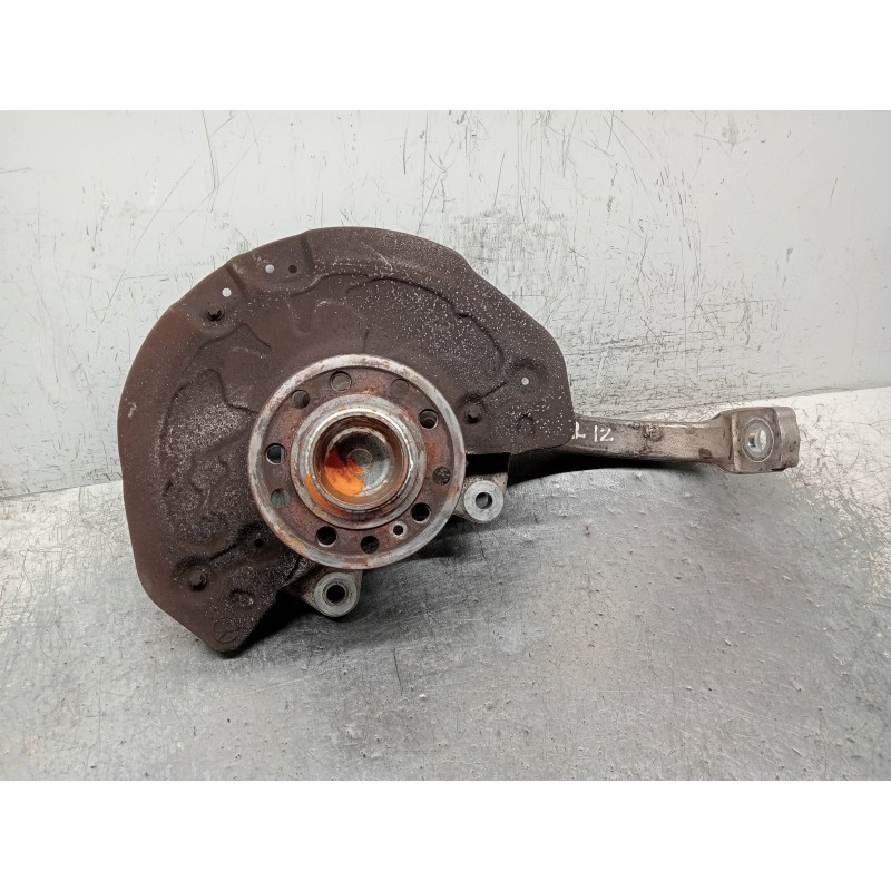 Recambio de mangueta delantera izquierda para mercedes clase c (w205) lim. c 220 cdi bluetec (205.004) referencia OEM IAM   