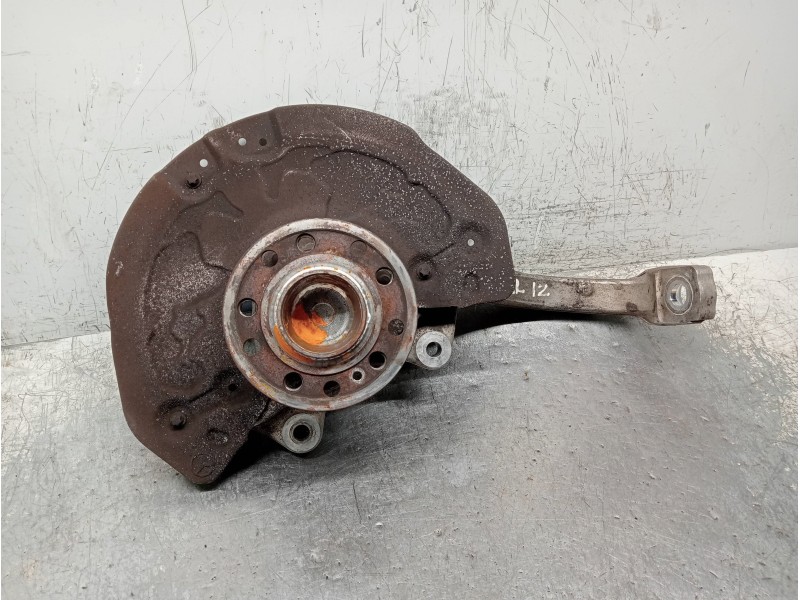 Recambio de mangueta delantera izquierda para mercedes clase c (w205) lim. c 220 cdi bluetec (205.004) referencia OEM IAM   