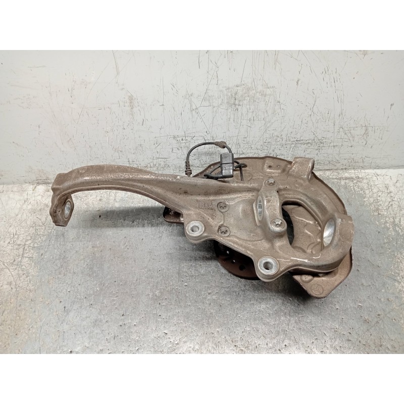 Recambio de mangueta delantera izquierda para mercedes clase c (w205) lim. c 220 cdi bluetec (205.004) referencia OEM IAM   