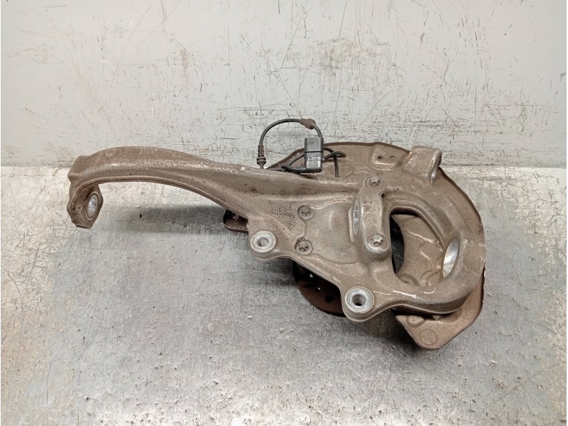 Recambio de mangueta delantera izquierda para mercedes clase c (w205) lim. c 220 cdi bluetec (205.004) referencia OEM IAM   