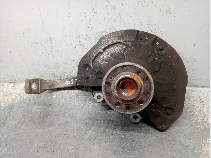 Recambio de mangueta delantera derecha para mercedes clase c (w205) lim. c 220 cdi bluetec (205.004) referencia OEM IAM   