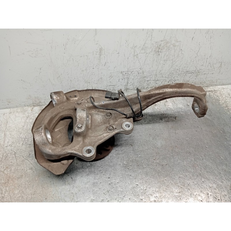 Recambio de mangueta delantera derecha para mercedes clase c (w205) lim. c 220 cdi bluetec (205.004) referencia OEM IAM   