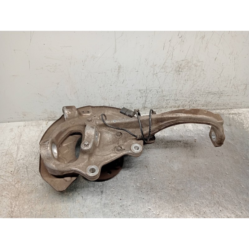 Recambio de mangueta delantera derecha para mercedes clase c (w205) lim. c 220 cdi bluetec (205.004) referencia OEM IAM   