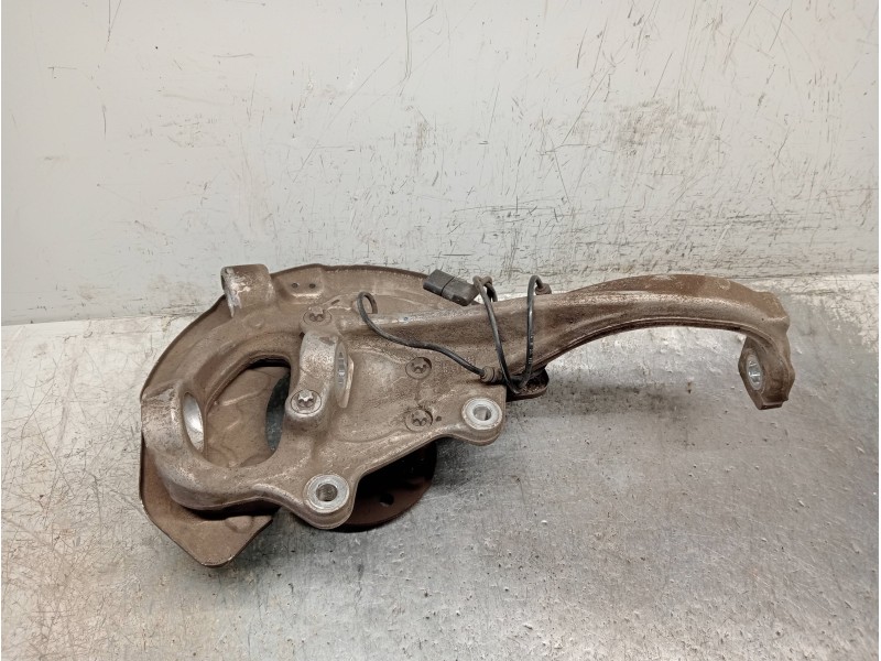 Recambio de mangueta delantera derecha para mercedes clase c (w205) lim. c 220 cdi bluetec (205.004) referencia OEM IAM   