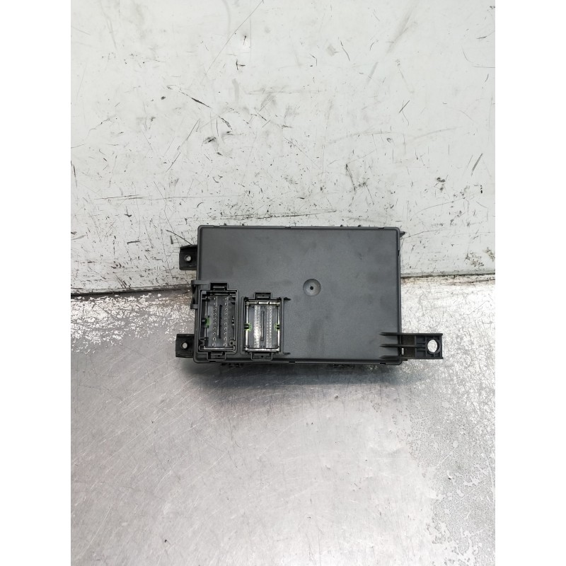 Recambio de caja reles / fusibles para opel corsa d cmon referencia OEM IAM 13142241  