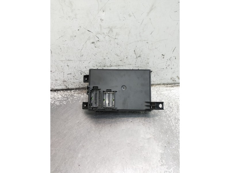 Recambio de caja reles / fusibles para opel corsa d cmon referencia OEM IAM 13142241  
