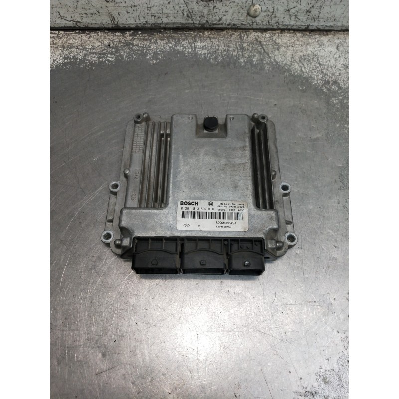 Recambio de centralita motor uce para renault scenic ii grand confort dynamique referencia OEM IAM 0281013507  