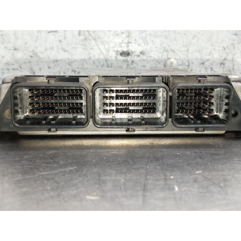 Recambio de centralita motor uce para renault scenic ii grand confort dynamique referencia OEM IAM 0281013507  