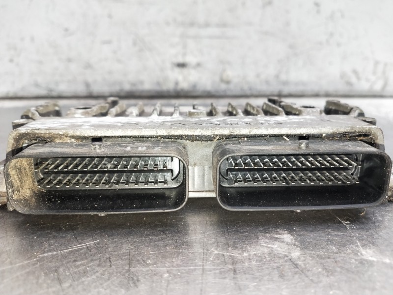 Recambio de centralita motor uce para renault scenic ii grand confort dynamique referencia OEM IAM 310361XK0B  