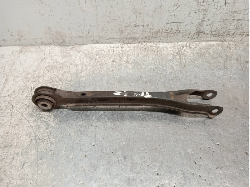 Recambio de brazo suspension inferior trasero izquierdo para mercedes clase c (w205) lim. c 220 cdi bluetec (205.004) referencia