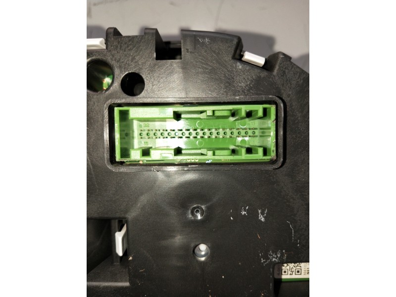 Recambio de cuadro instrumentos para land rover discovery sport s referencia OEM IAM FK7210849EG  