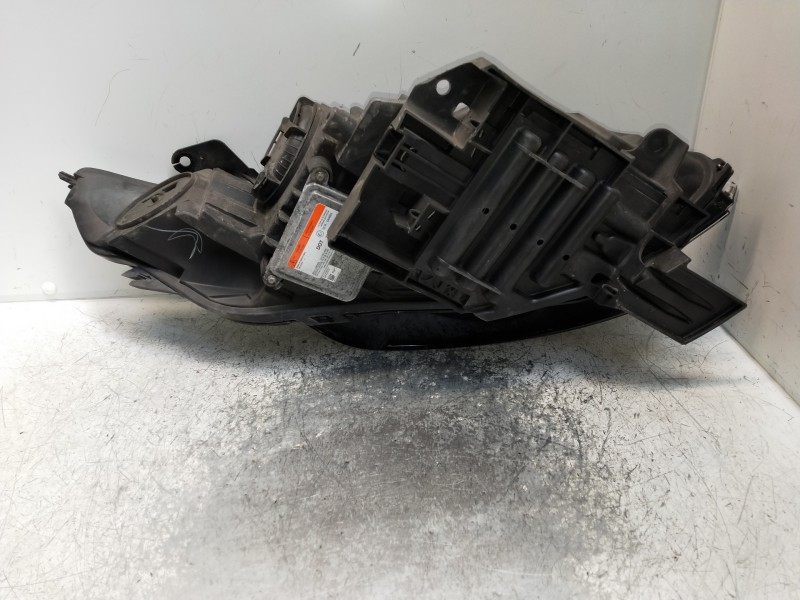 Recambio de faro izquierdo para land rover discovery sport s referencia OEM IAM FK7213W030ED  