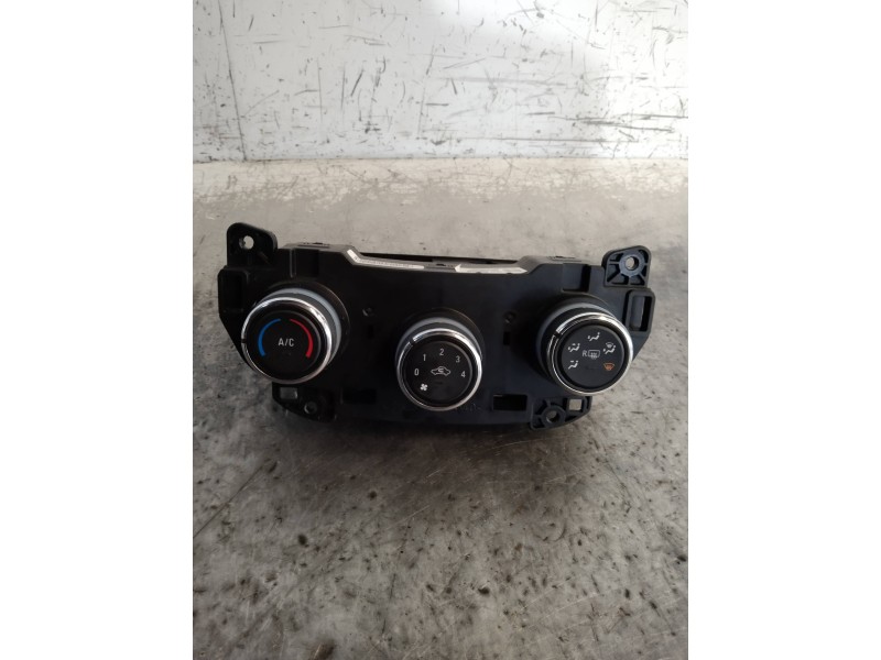 Recambio de mando calefaccion / aire acondicionado para opel karl edition referencia OEM IAM 42479608 557812715 