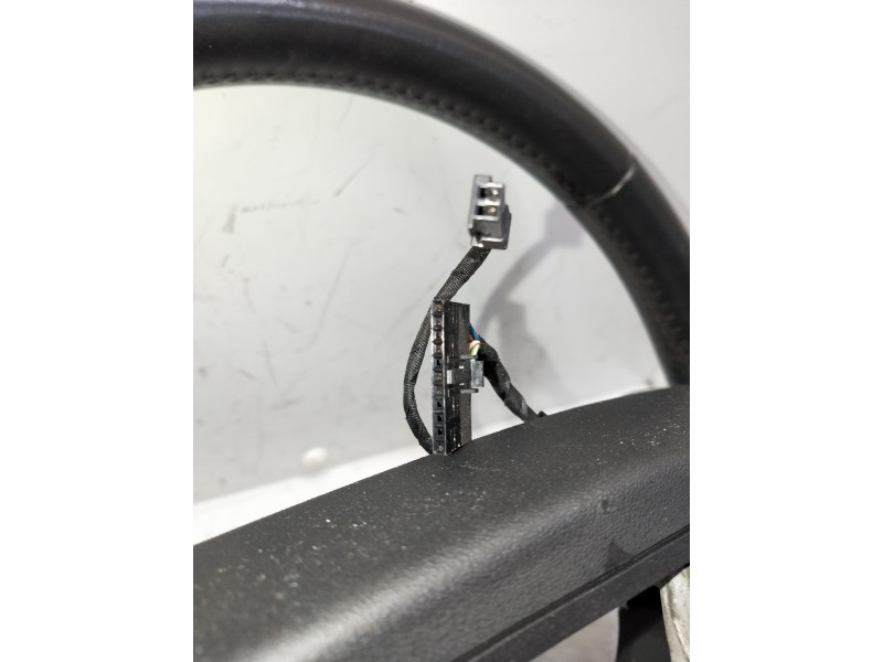 Recambio de volante para land rover discovery sport s referencia OEM IAM FK723F563DC  