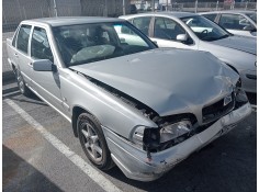 volvo s70 berlina del año 2000