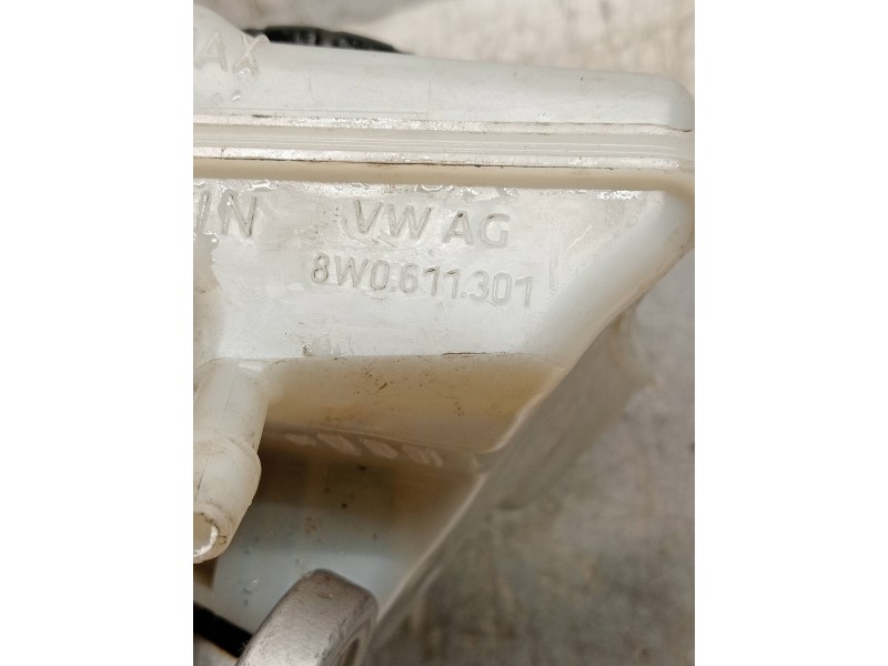 Recambio de bomba freno para audi a4 berlina (8w2) design edition referencia OEM IAM 8W0611301  