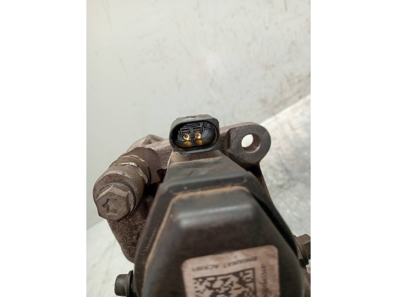 Recambio de pinza freno trasera derecha para audi a4 berlina (8w2) design edition referencia OEM IAM   TRW