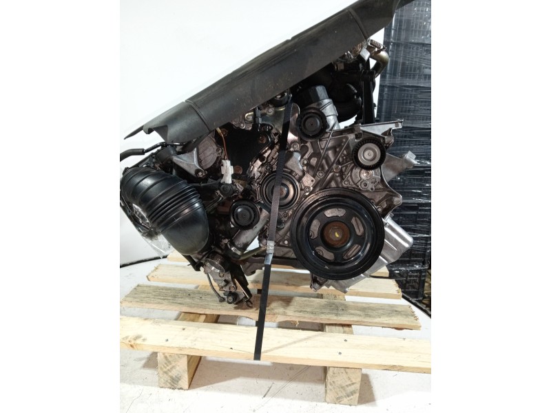 Recambio de motor completo para mercedes clase c (w203) berlina 220 cdi (la) (203.008) referencia OEM IAM 646963 30214803 BOSCH