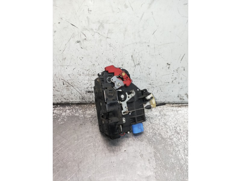Recambio de motor cierre centralizado trasero izquierdo para volkswagen jetta (1k2) advance referencia OEM IAM   