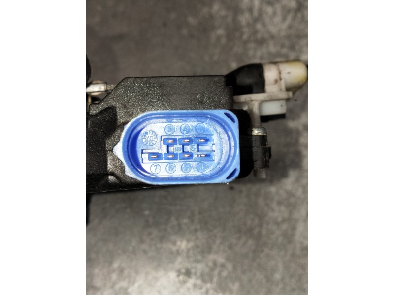 Recambio de motor cierre centralizado trasero izquierdo para volkswagen jetta (1k2) advance referencia OEM IAM   