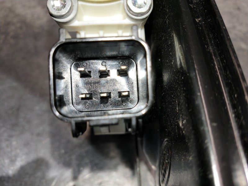 Recambio de elevalunas trasero derecho para land rover discovery sport s referencia OEM IAM FK7227000AB  5P