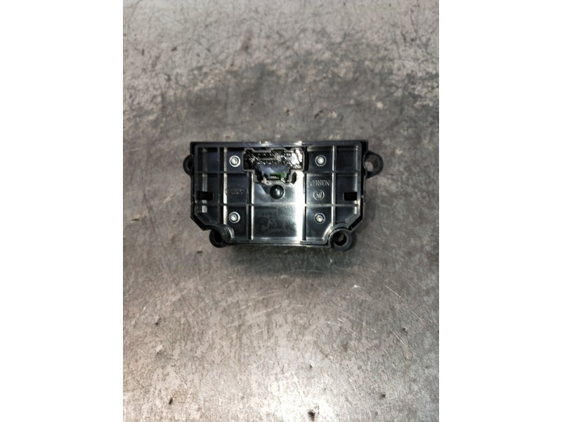 Recambio de mando multifuncion para land rover discovery sport s referencia OEM IAM FK722B623AA  FRENO DE MANO ELÉCTRICO
